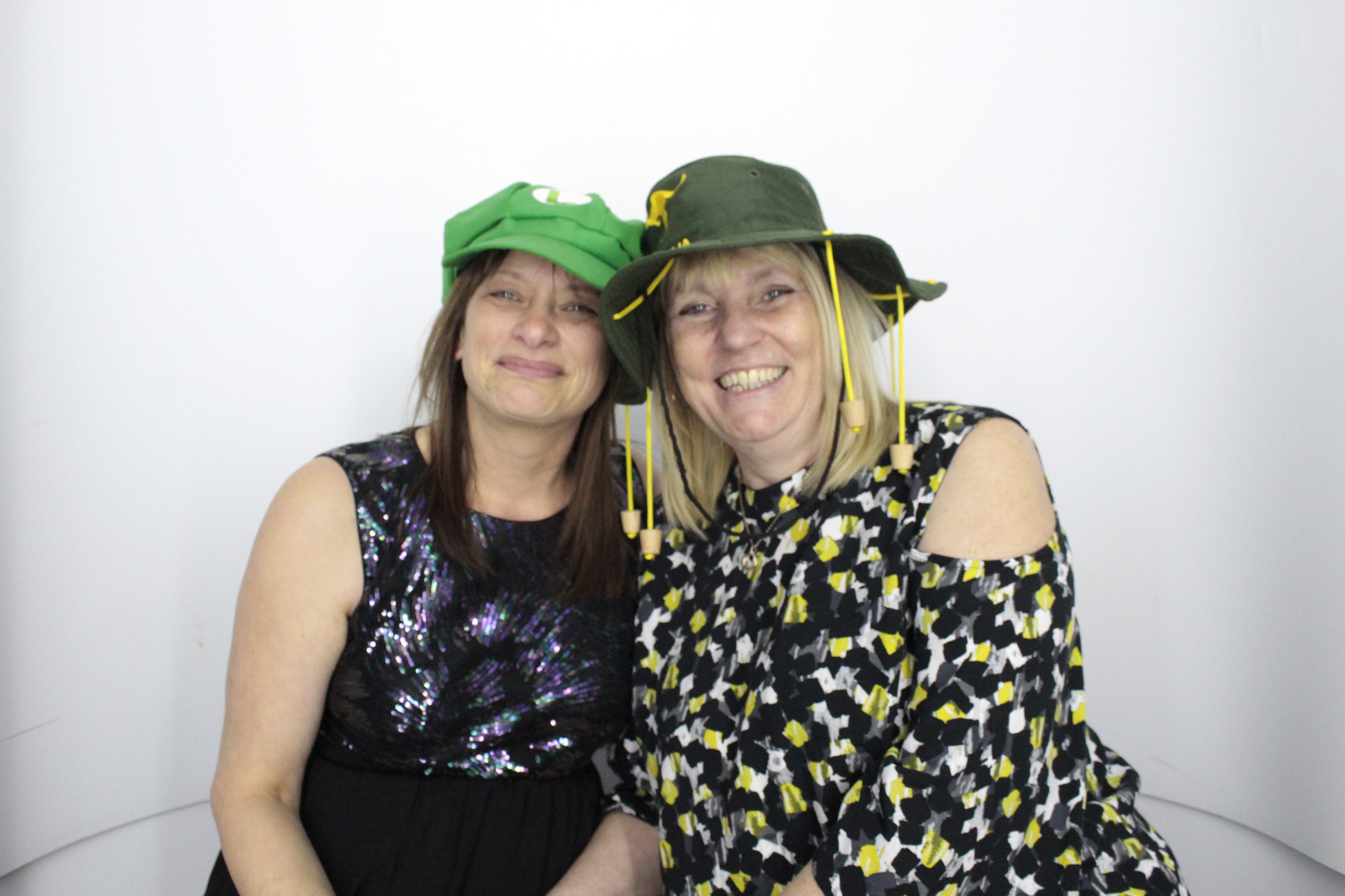 Mandy's 60th  Birthday Party | View more photos from the event at gallery.myphotoboothexperience.co.uk/u/MyPhotoBoothExperienceLtd/Mandys-60th-Birthday-Party